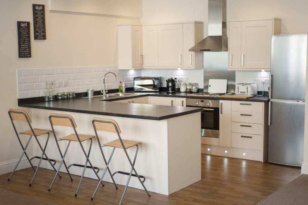The Broadmead Forest - Spacious City Centre 3Bdr Apartment 브리스틀 외부 사진