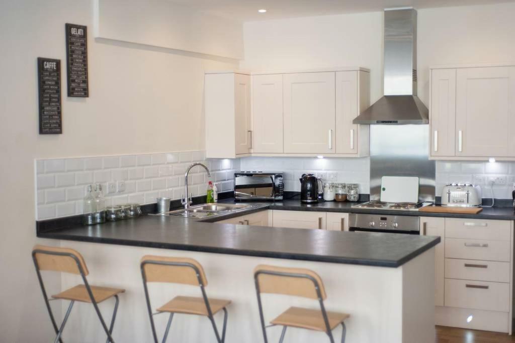 The Broadmead Forest - Spacious City Centre 3Bdr Apartment 브리스틀 외부 사진