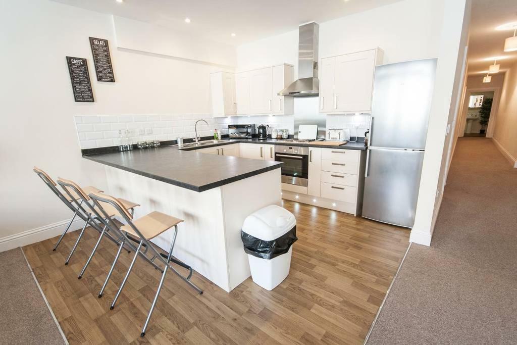 The Broadmead Forest - Spacious City Centre 3Bdr Apartment 브리스틀 외부 사진